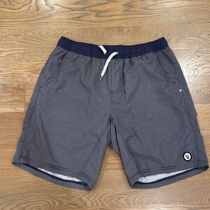 Men’s Vuori Linered Shorts Men’s Medium 7in